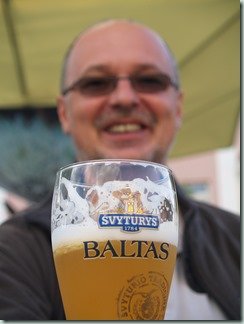 Baltas