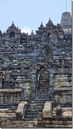  Buddhist temple of Borobudur