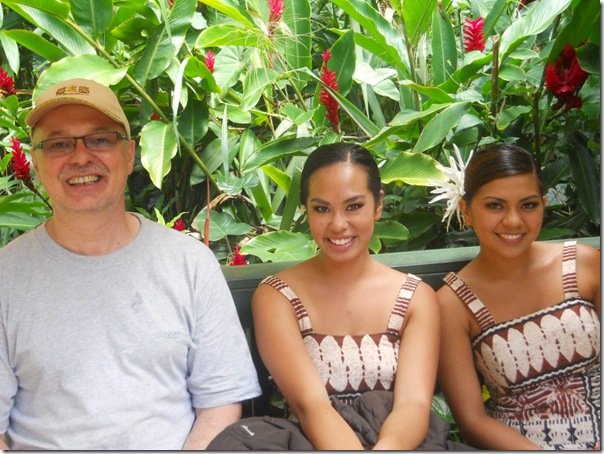 Hula Dancers