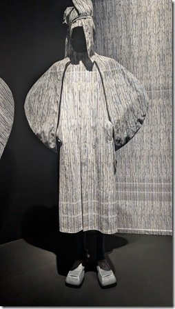 Clay and Cloth: Shoji Kamoda and Issey Miyake